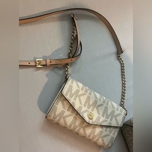 Michael Kors Crossbody